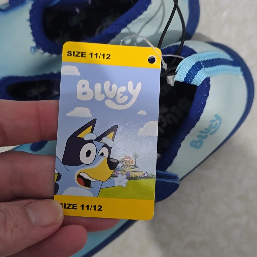 Bluey water shoes